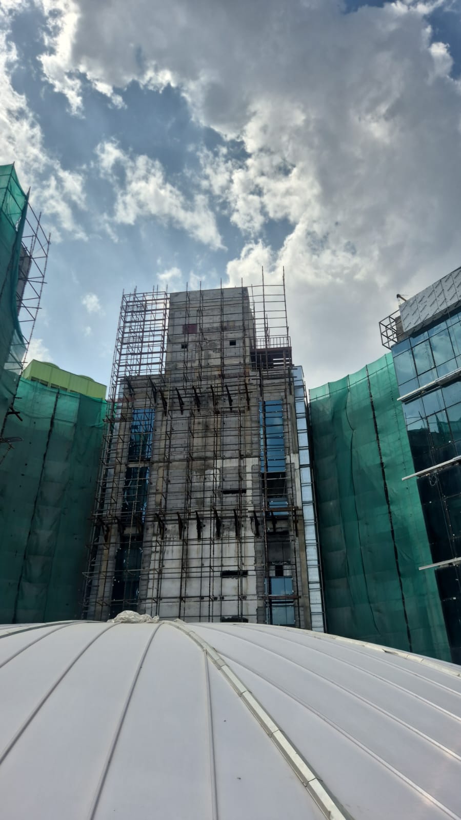 Modern Facade Glazing Building